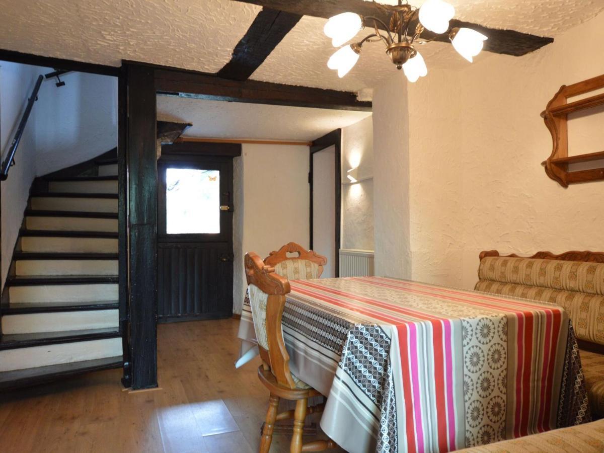 Apartment With Garden In A Wooded Setting Auw bei Prum Екстериор снимка