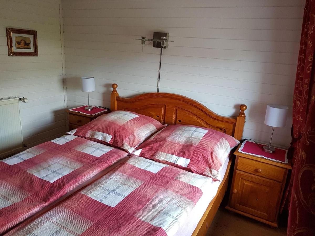 Apartment With Garden In A Wooded Setting Auw bei Prum Екстериор снимка